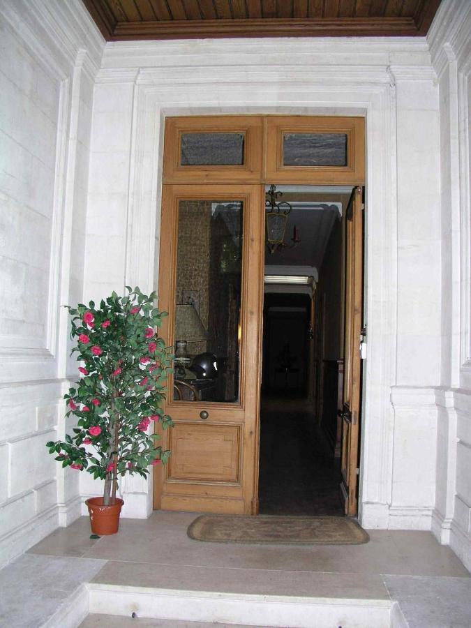 Chateau Rosemont - Grande Maison Familiale Campagne Dans Le Medoc Avec Piscine Et Tennis A 15 Mn Bordeaux Labarde Exterior foto