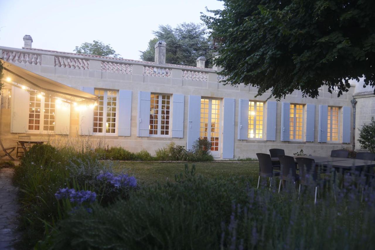 Chateau Rosemont - Grande Maison Familiale Campagne Dans Le Medoc Avec Piscine Et Tennis A 15 Mn Bordeaux Labarde Exterior foto