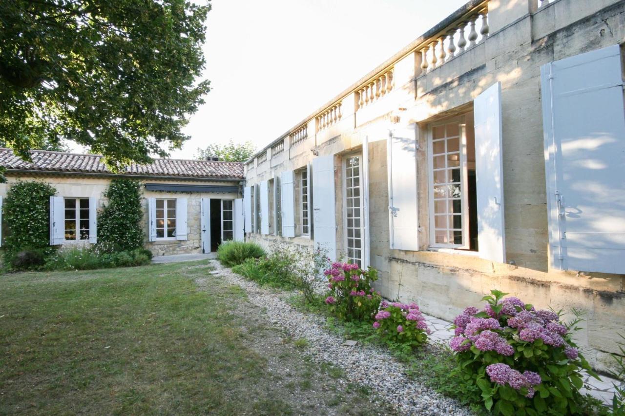 Chateau Rosemont - Grande Maison Familiale Campagne Dans Le Medoc Avec Piscine Et Tennis A 15 Mn Bordeaux Labarde Exterior foto