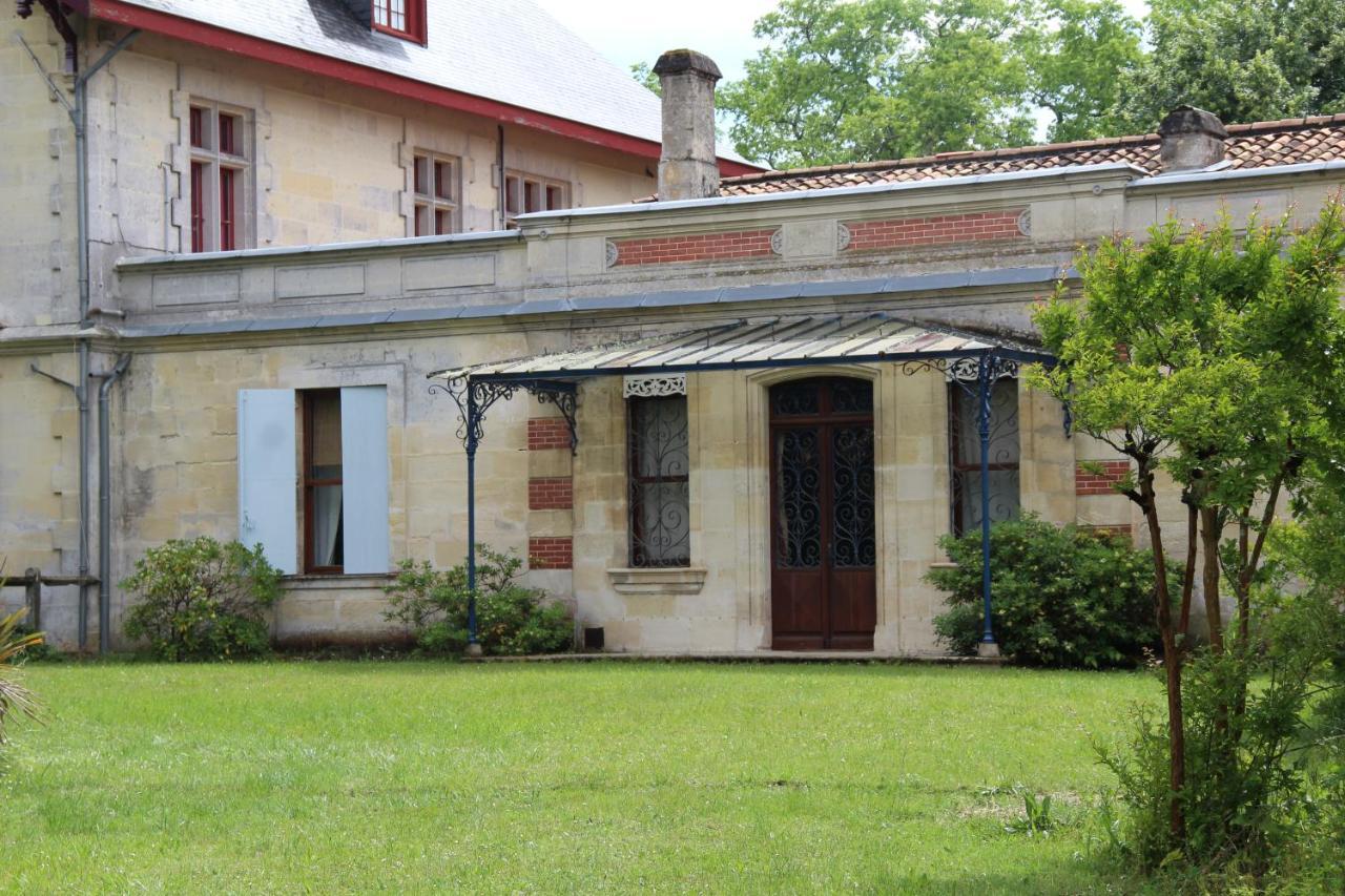 Chateau Rosemont - Grande Maison Familiale Campagne Dans Le Medoc Avec Piscine Et Tennis A 15 Mn Bordeaux Labarde Exterior foto